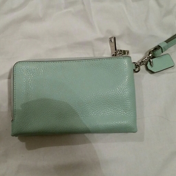 Coach pebble leather wallet - Picture 2 of 3